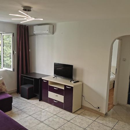Confortable Cozy Apt Bucareste Quarto foto